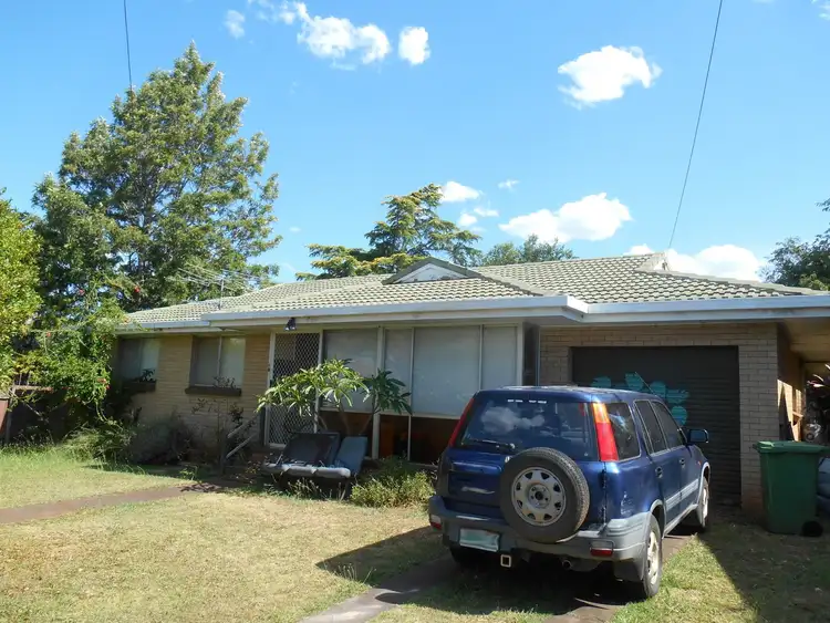 8 Koala Street, Harristown QLD 4350