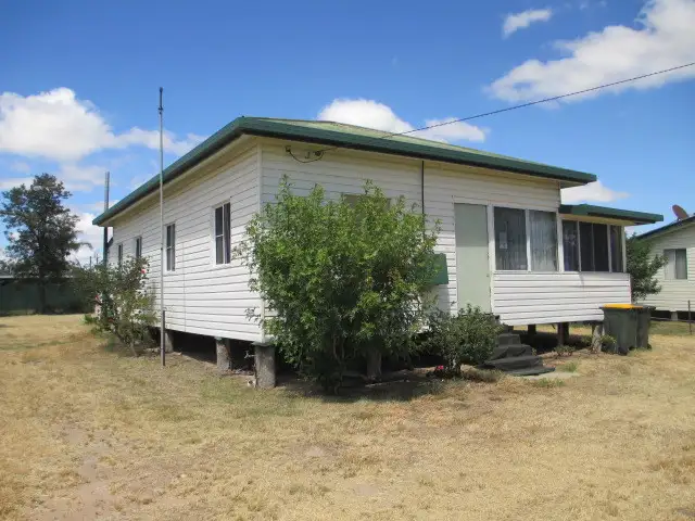 Sixth view of Homely house listing, 10 BILTON STREET, Tara QLD 4421