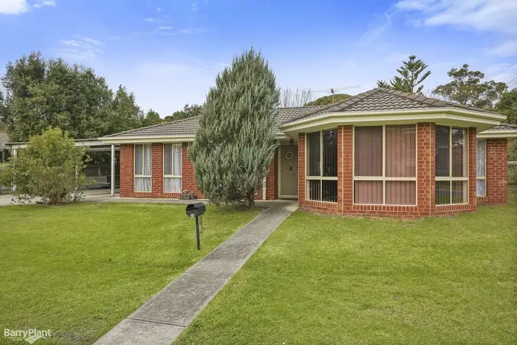 25 Charlwood Drive, Mooroolbark VIC 3138