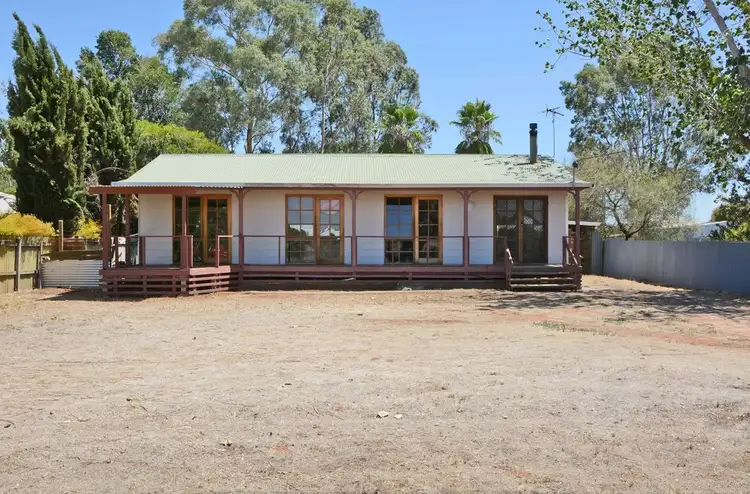 Sixth view of Homely house listing, 10 Arafura Road, Robinvale VIC 3549