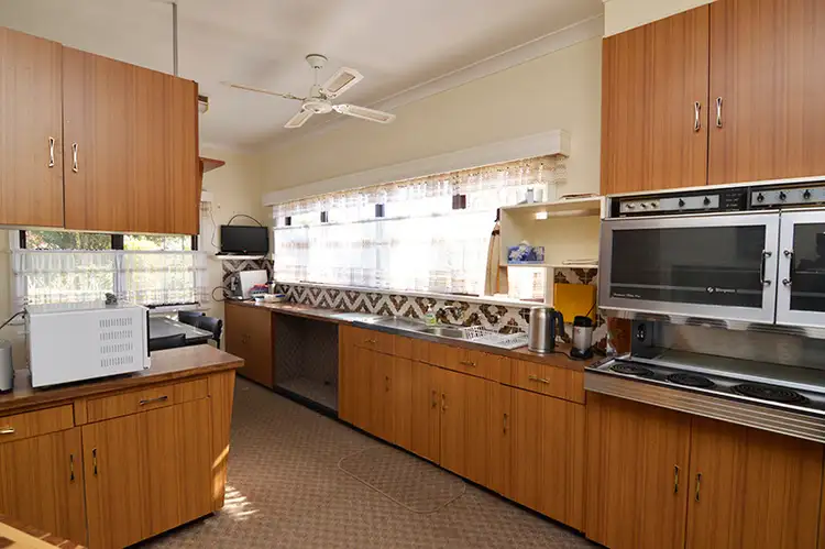 Fifth view of Homely house listing, 587a Paschendale Avenue, Merbein West VIC 3505
