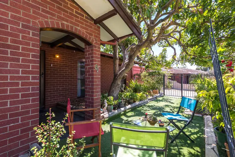 31 Coachwood Way, Maddington WA 6109