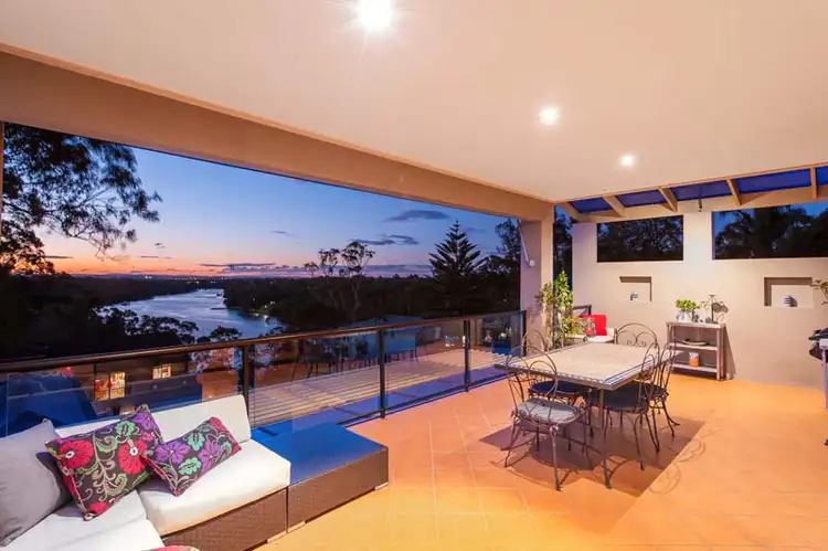 826 Henry Lawson Drive, Picnic Point NSW 2213