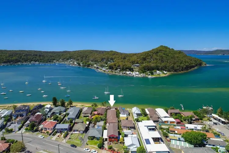 Second view of Homely house listing, 386 Booker Bay Road, Booker Bay NSW 2257