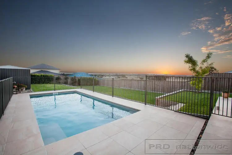 159 Bolwarra Park Dr, Bolwarra Heights NSW 2320