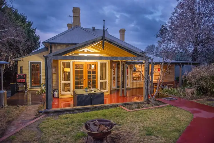 49 Wombat Street, Young NSW 2594