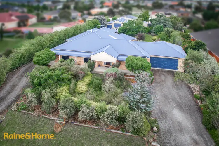 20 Berrydale Road, Sunbury VIC 3429