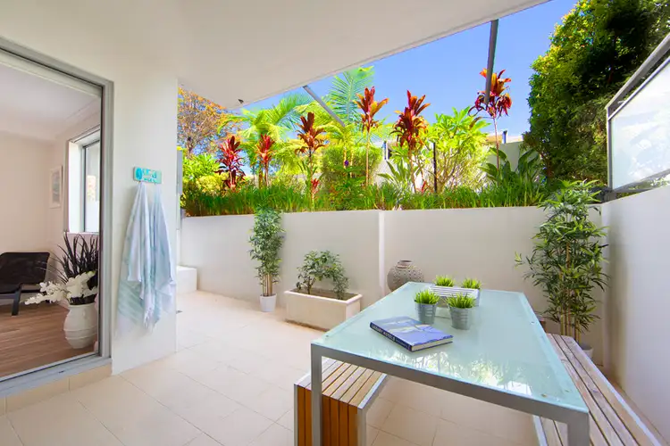 Second view of Homely unit listing, 4/2-6 The Crescent, Dee Why NSW 2099
