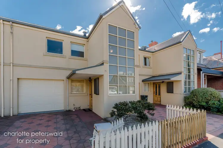 2/13 Strahan Street, North Hobart TAS 7000