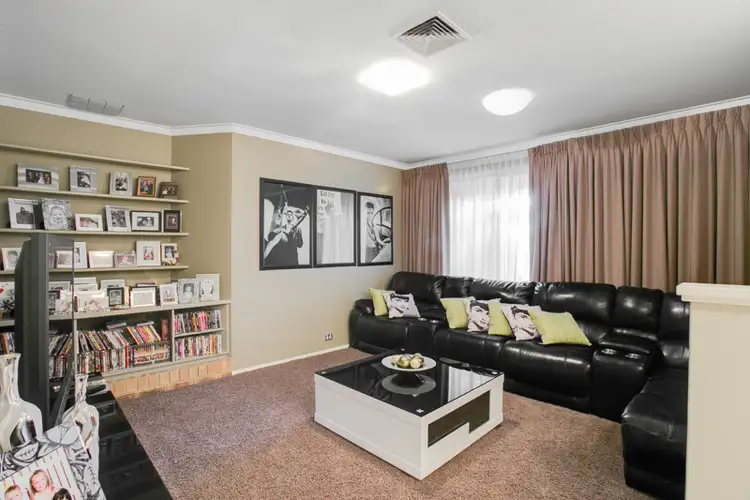 Sixth view of Homely house listing, 5 Cavalier Court, Thornlie WA 6108