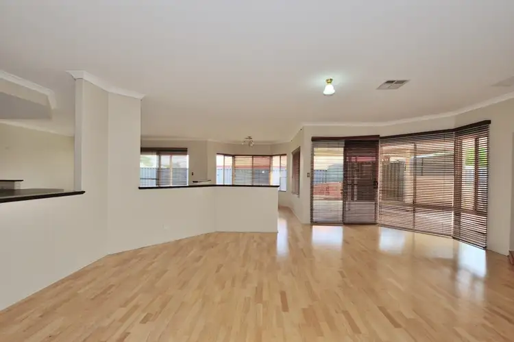 Second view of Homely house listing, 7 Ardea Way, Baldivis WA 6171