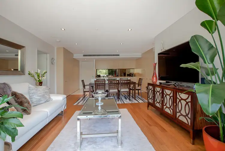 Sixth view of Homely apartment listing, 204 'Yve' 576 St Kilda Rd, Melbourne VIC 3004
