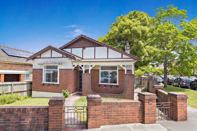 219 Queen Street, Hurlstone Park NSW 2193
