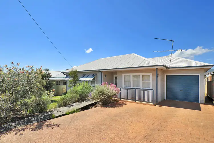 Main view of Homely house listing, 8 Parry Street, Tamworth NSW 2340