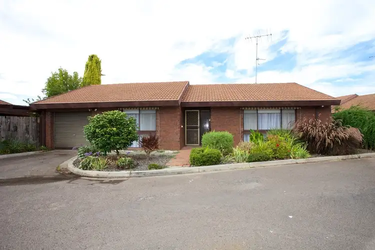 2/3 Begg Street, Horsham VIC 3400