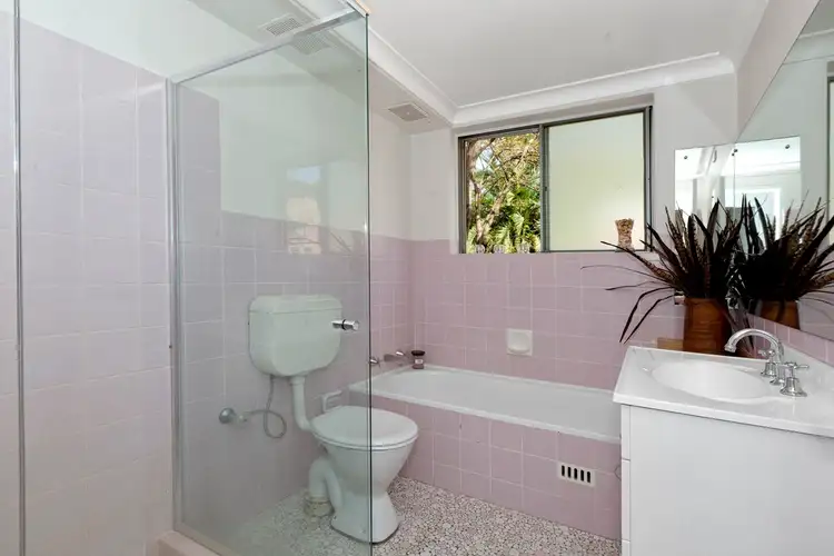 Sixth view of Homely unit listing, 8/2 Avon Road, Dee Why NSW 2099