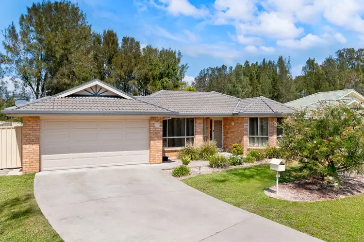 37 Explorers Way, Lake Cathie NSW 2445
