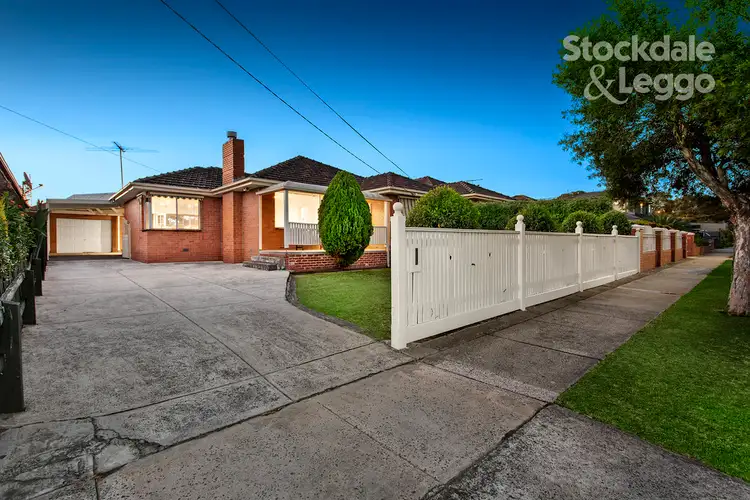 15 Regent Street, Hadfield VIC 3046
