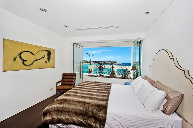 Sixth view of Homely apartment listing, 2/10 Notts Avenue, Bondi Beach NSW 2026