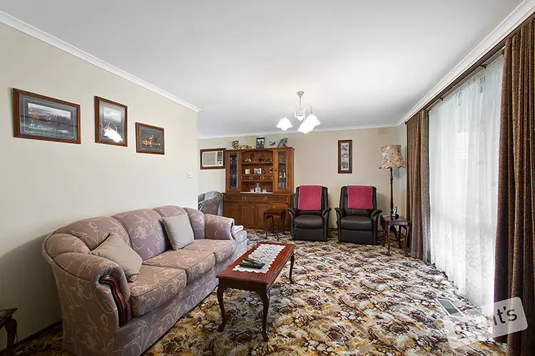Seventh view of Homely house listing, 8 Selkirk Court, Berwick VIC 3806