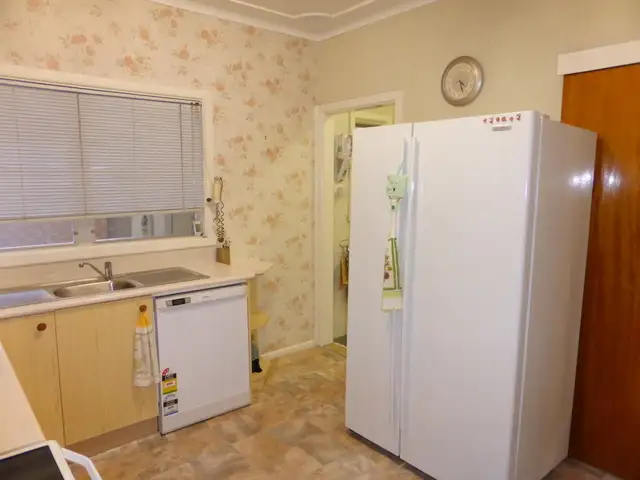 Sixth view of Homely house listing, 4 Belmore Avenue, Parkes NSW 2870
