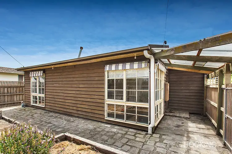 15 Railway Parade, Newport VIC 3015