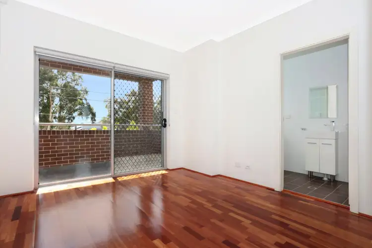 Fifth view of Homely semi-detached listing, 31 Carruthers Street, Penshurst NSW 2222