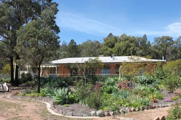 "Sunny Brae" Cooka Hills Road, Parkes NSW 2870