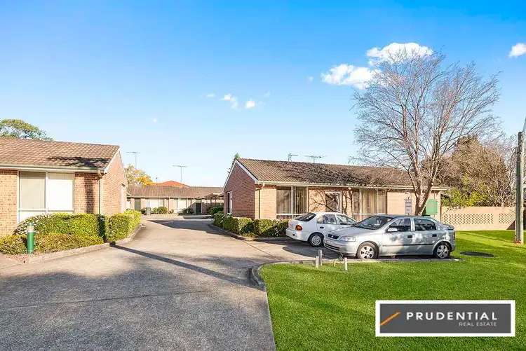1/63 Kingsclare Street, Leumeah NSW 2560