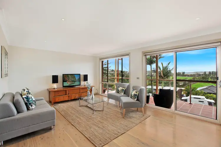 24 Arnott Crescent, Warriewood NSW 2102