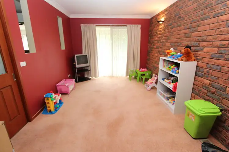 Sixth view of Homely house listing, 11 Thomas Close, South Bathurst NSW 2795