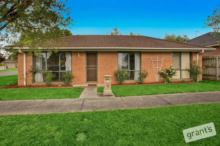 1B Watson Gardens, Berwick VIC 3806