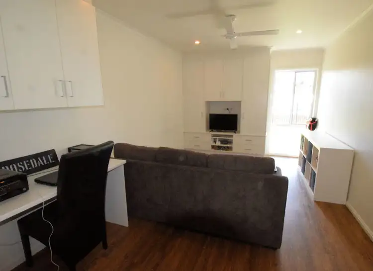 Fifth view of Homely house listing, 10 MAZAMET COURT, Deniliquin NSW 2710