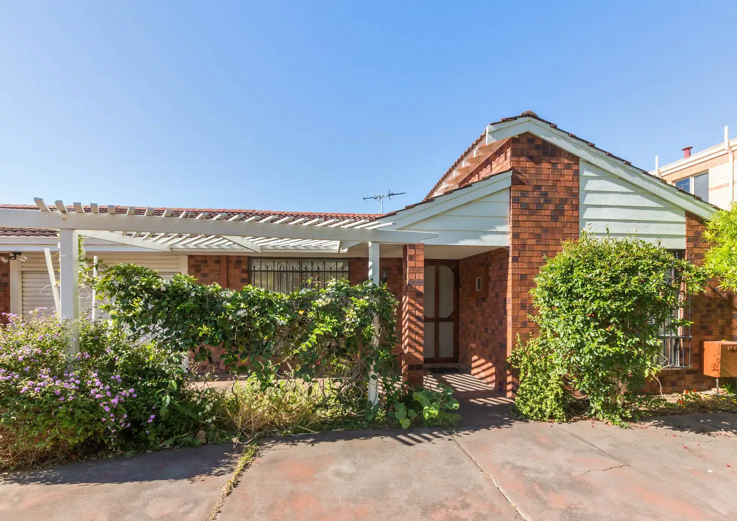 Main view of Homely semi-detached listing, 10 Dunrossil Street, Wembley Downs WA 6019