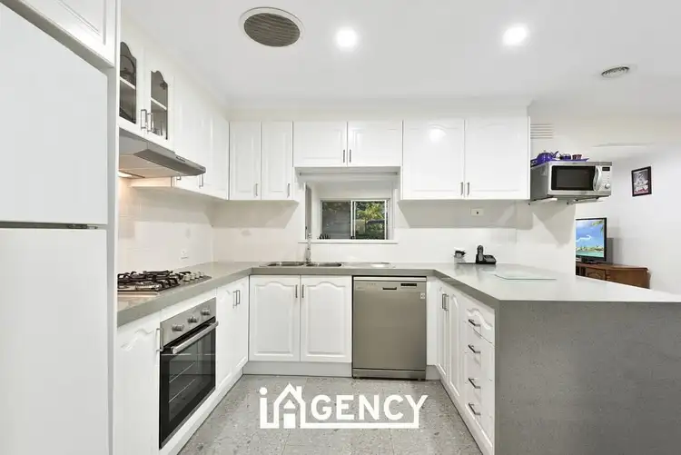 47 Essex Park Drive, Endeavour Hills VIC 3802