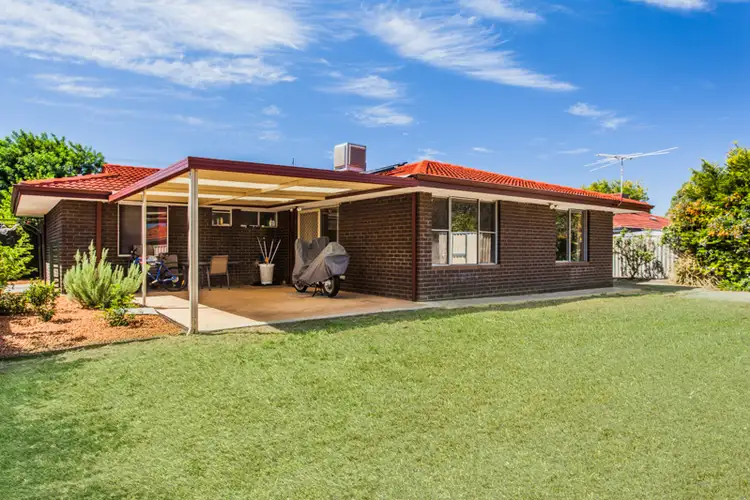 105 Carisbrooke Street, Maddington WA 6109