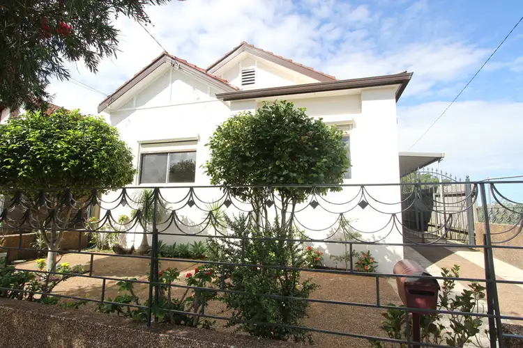 16 Wells Avenue, Tempe NSW 2044
