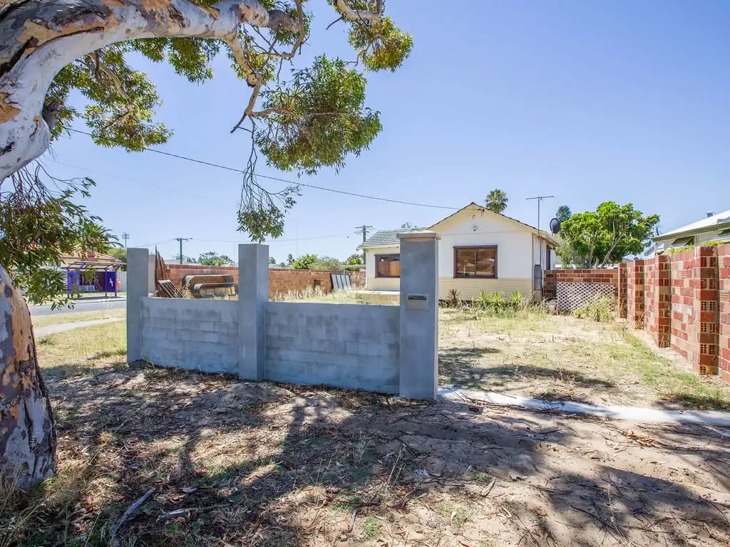 Main view of Homely house listing, 2 MOUARN STREET, Carey Park WA 6230
