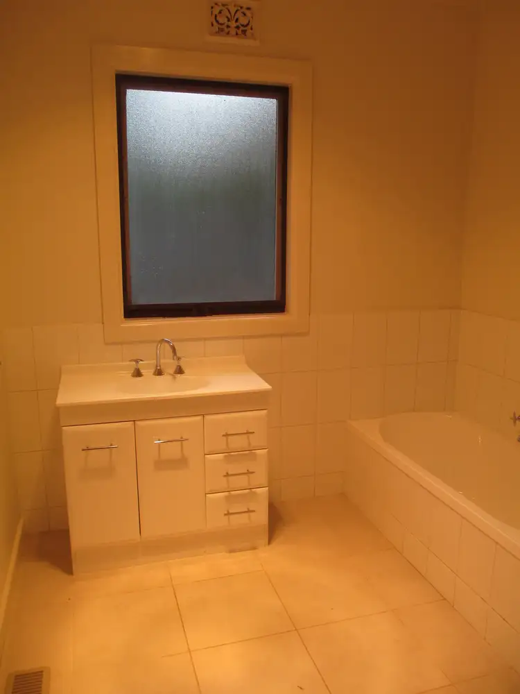 Sixth view of Homely house listing, 15 Albert St, Alexandra VIC 3714