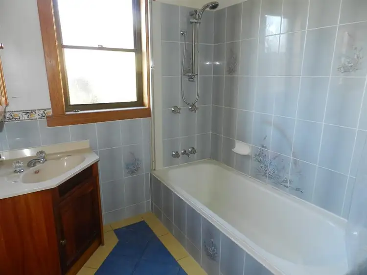 Sixth view of Homely house listing, 25 Arthur Street, Somerset TAS 7322
