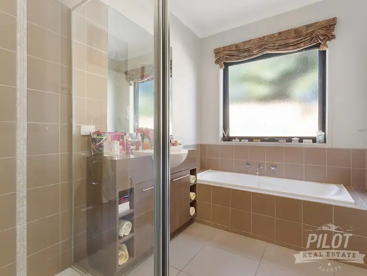 Sixth view of Homely unit listing, 2/60 Mitchell Street, Mornington VIC 3931