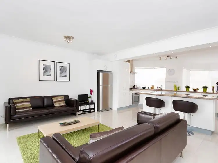 Seventh view of Homely house listing, 8 Node Ct, Mullaloo WA 6027