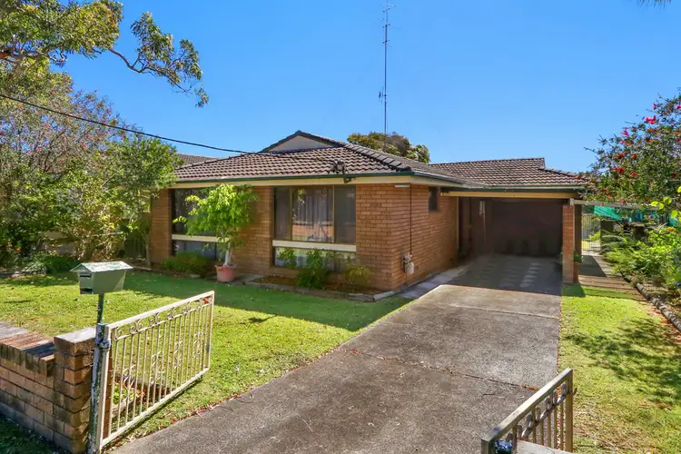3 Germaine Avenue, Bateau Bay NSW 2261