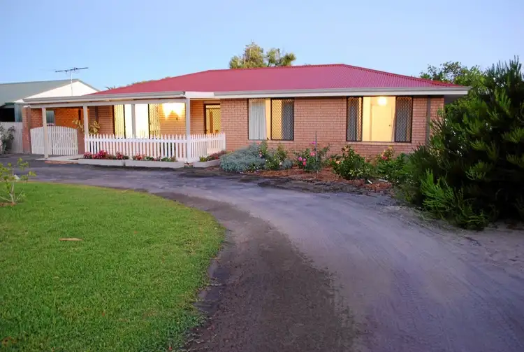 11 Grant Street, Geographe WA 6280