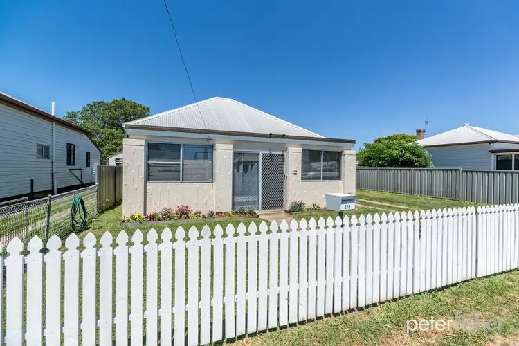 216 McLachlan Street, Orange NSW 2800