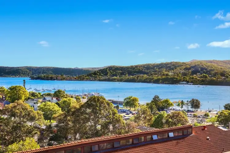 6/3 Joseph Lloyd Close, Gosford NSW 2250