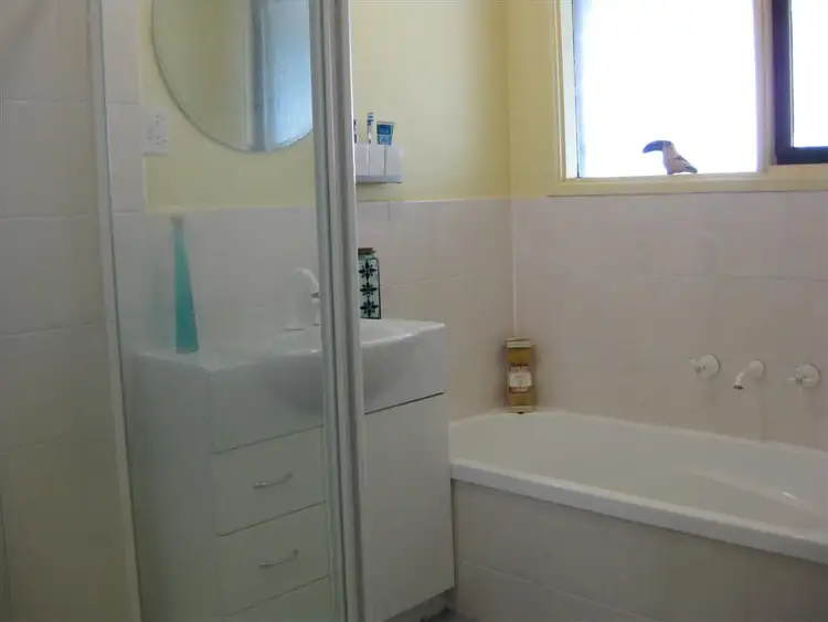 Fourth view of Homely house listing, 28 Isabella Crescent, Frankston VIC 3199