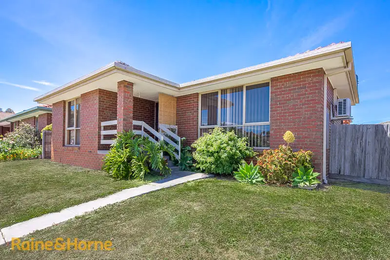 Main view of Homely house listing, 5 Crawford Way, Sunbury VIC 3429