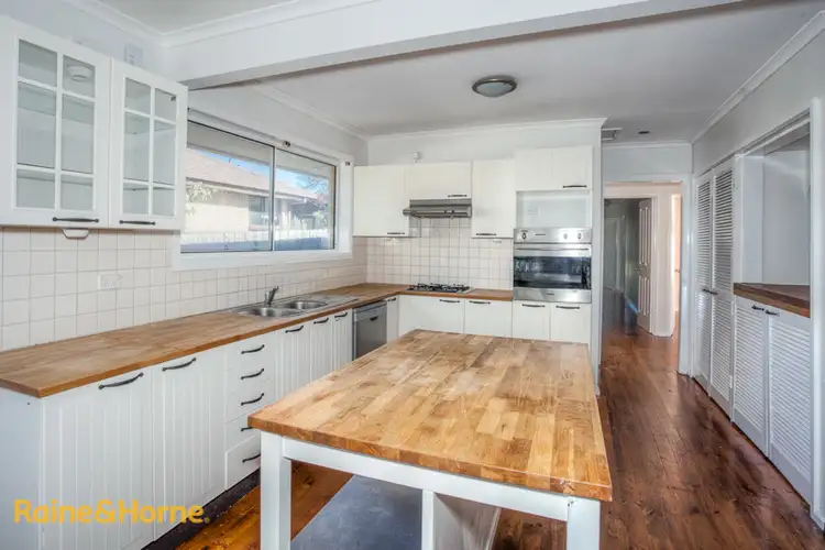 Fifth view of Homely house listing, 2 Perceval Street, Sunbury VIC 3429