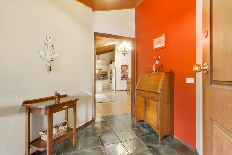 Fifth view of Homely house listing, 10 Ulric Court, Frankston VIC 3199